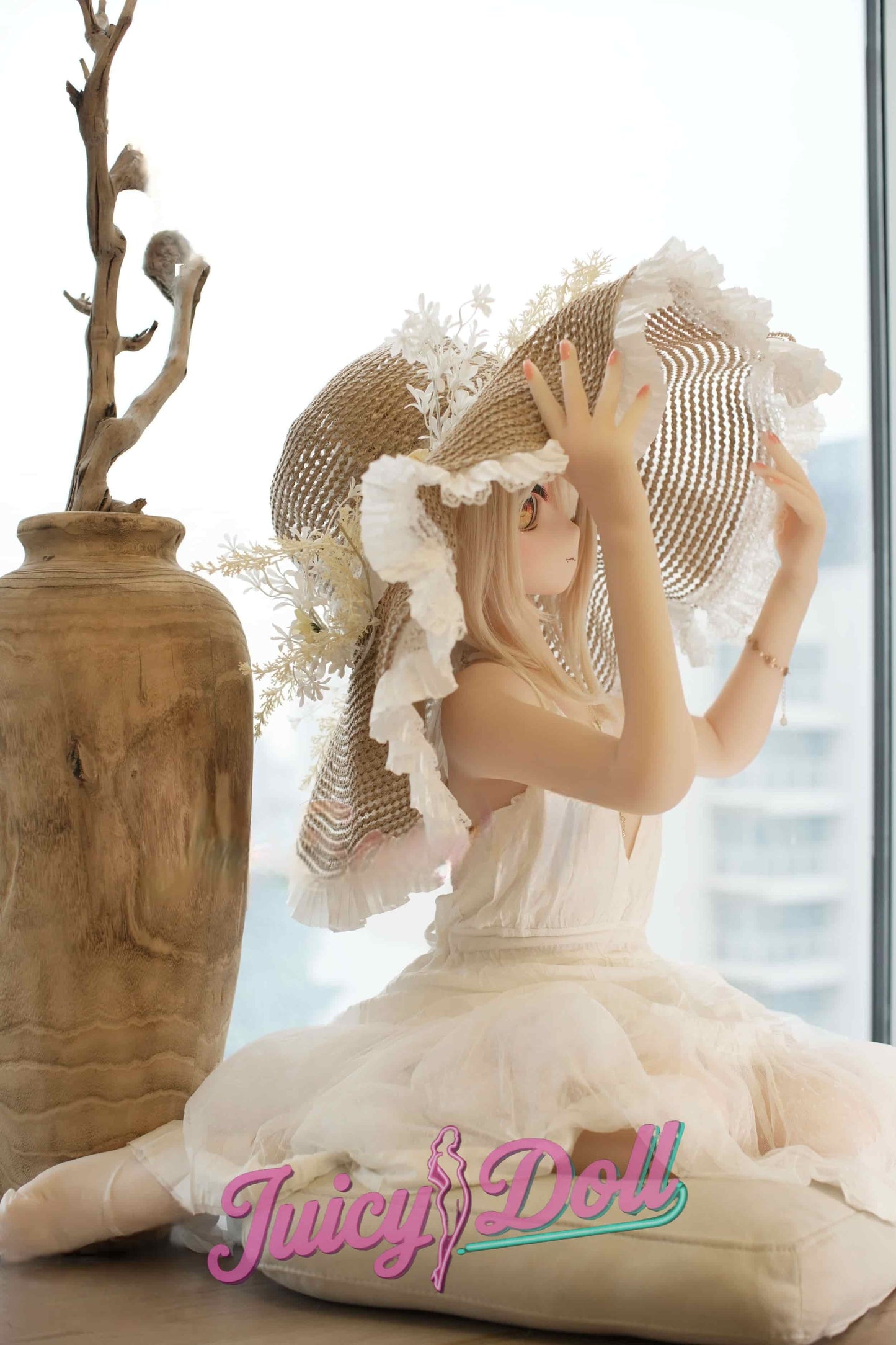 Emily,150cm Ccup ,Cooling off in the desert