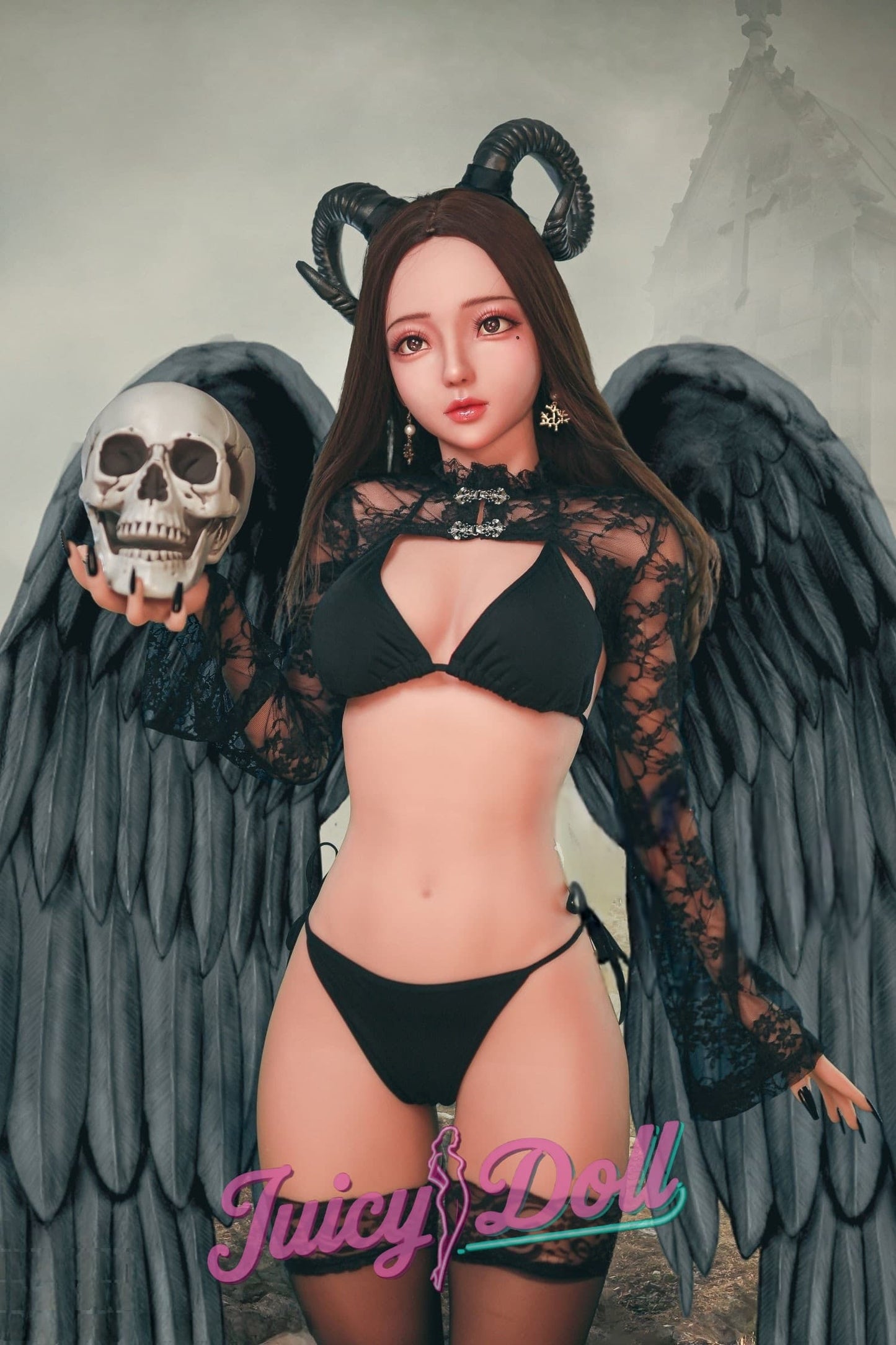 Linda, 160cm D-Körbchen der Teufel