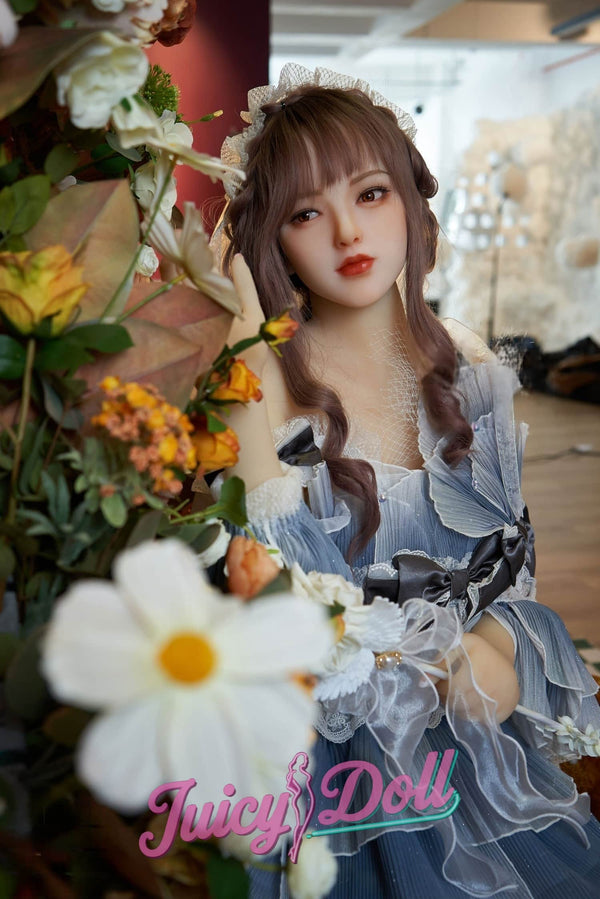 Nova, 165 cm C-Körbchen, Lolita
